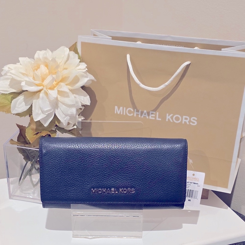 MICHAEL Michael Kors Jet Set Large Pebbled Leather Trifold Wallet (Navy) NWT